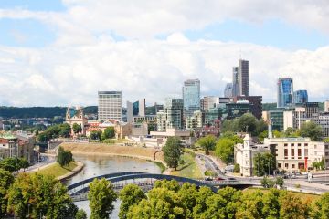 Casas Contenedores en Lituania: Innovación en la Construcción Moderna